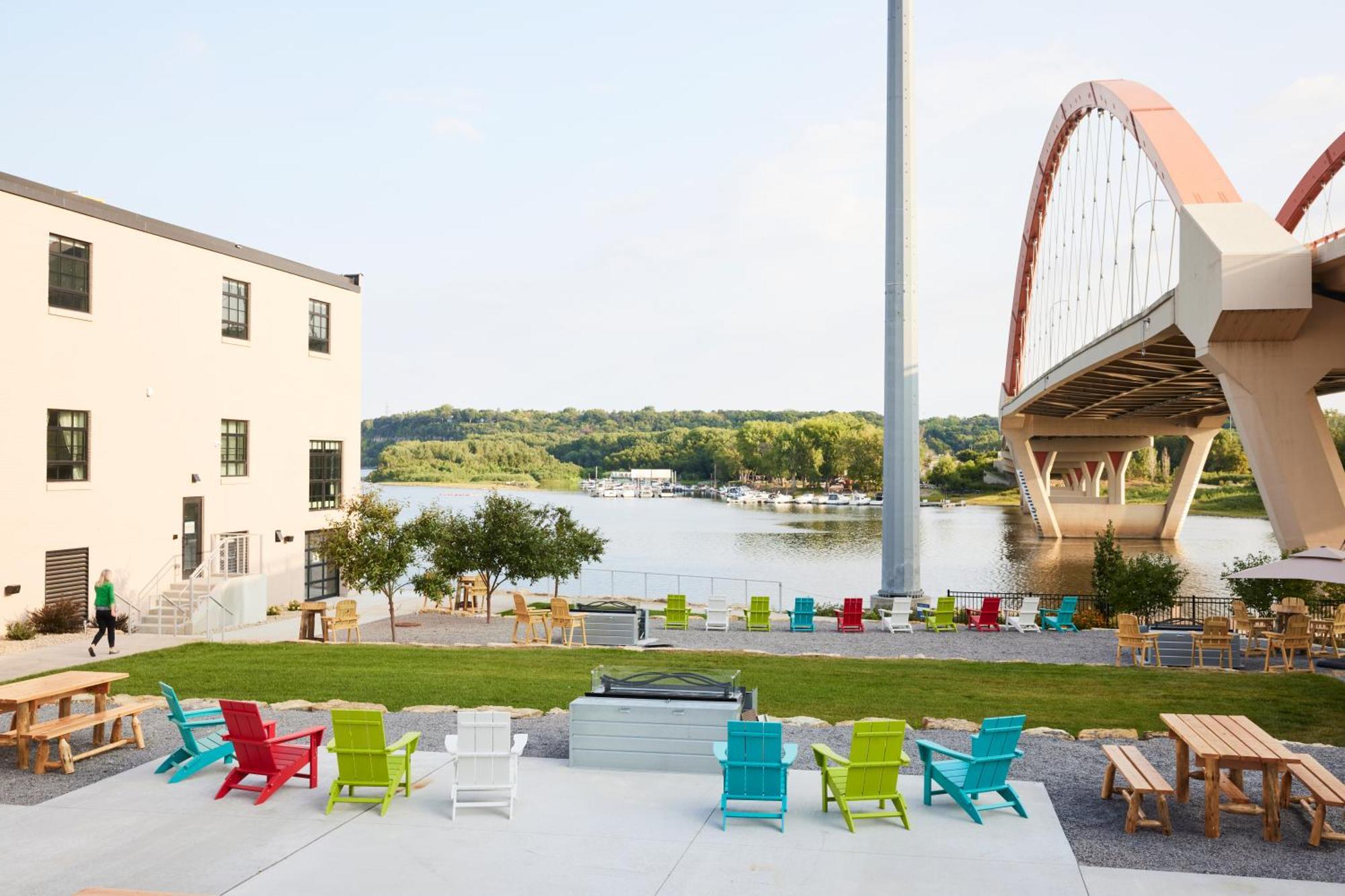 The Confluence Hotel Hastings المظهر الخارجي الصورة